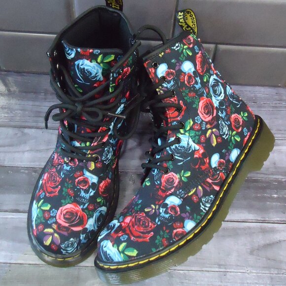 Dr. Martens Shoes - SIZE 6 L. Dr Martens Pascal Rose Fantasy Skull Lace Up Ankle Boots.